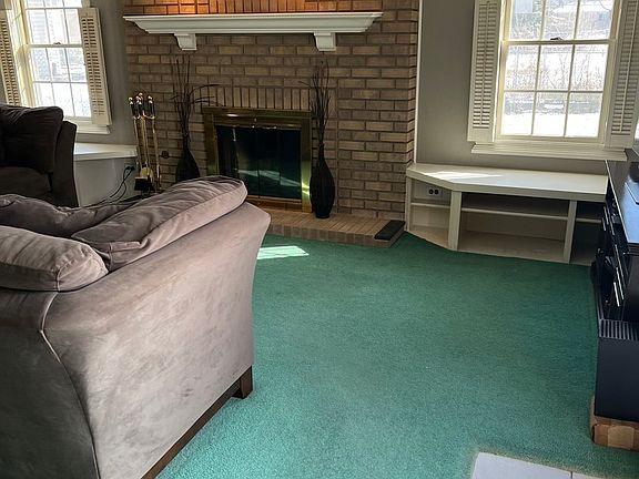 3rd image of 8751 W 167th St