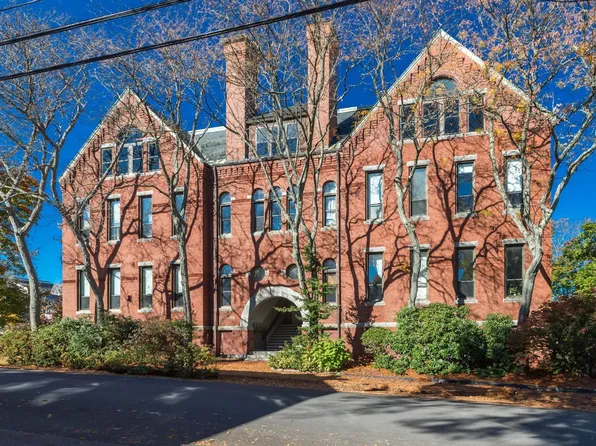 609 State Street #2, Portsmouth, NH 03801