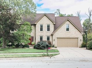 960 Valleyview Dr, Westerville, OH 43081