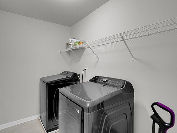 3rd image of 253 Bickley View Ct