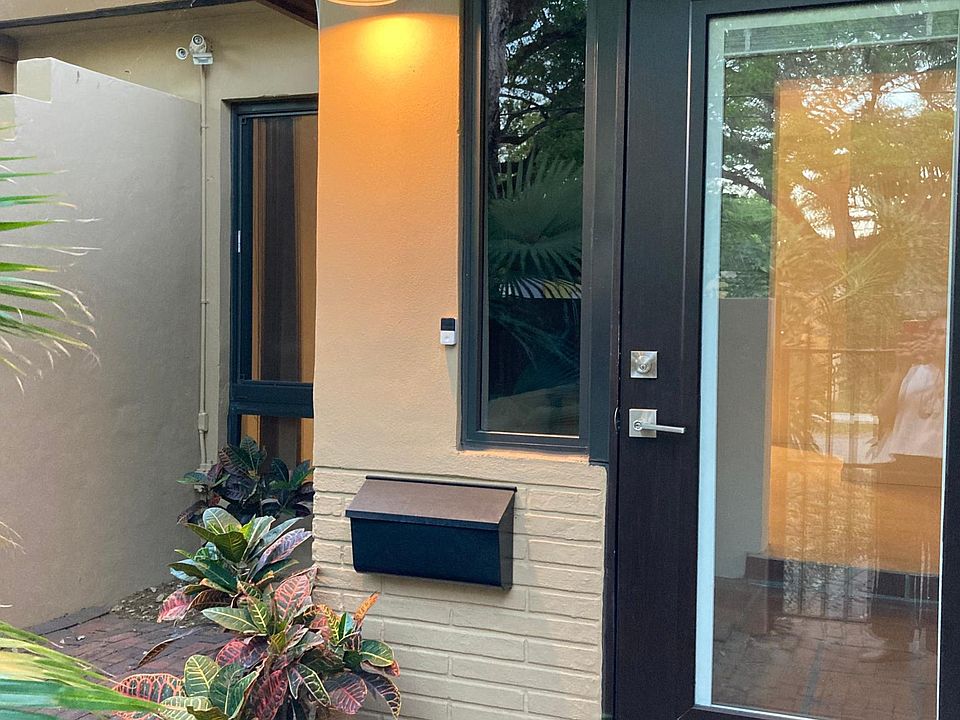 1st image of 1655 SW 10th Ave