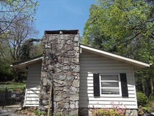 2nd image of 102 Dale Way