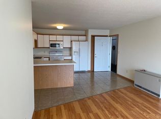 708 Angel Ct APT 9, Holmen, WI 54636