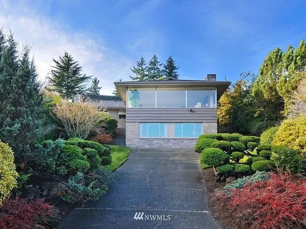10719 Exeter Avenue NE, Seattle, WA 98125