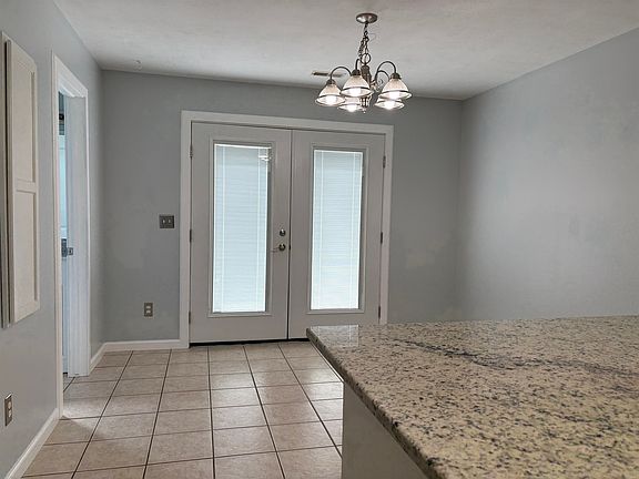 5th image of 418 Pheasant Ridge Dr