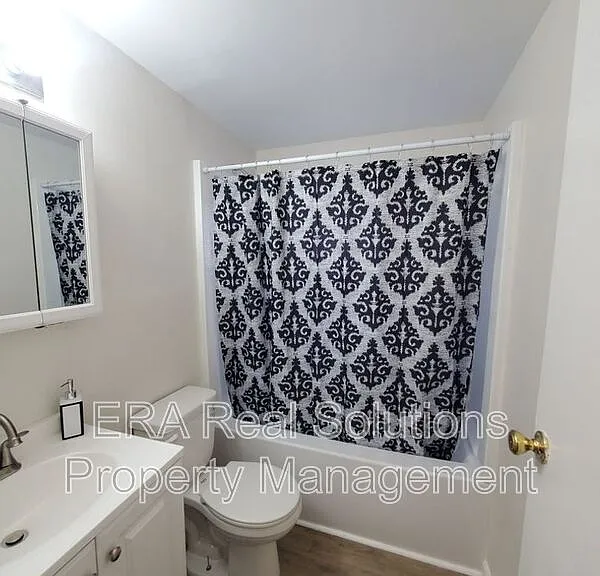 3600 Cushing Dr #B — Photo 8
