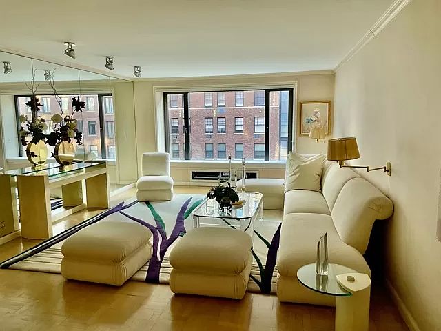 1st image of 440 E 57th St APT 14D
