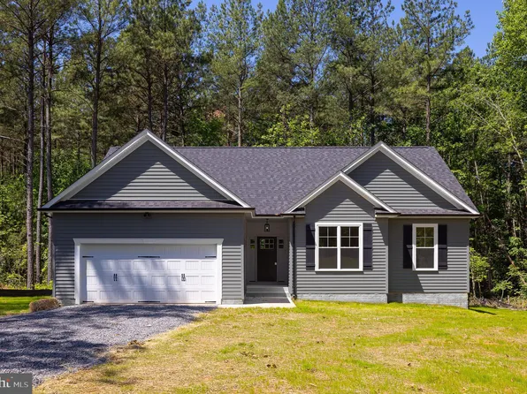 7528 Monroe Dr, King George, VA 22485