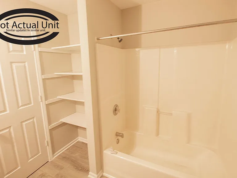 1638 High Quest Cir — Photo 24