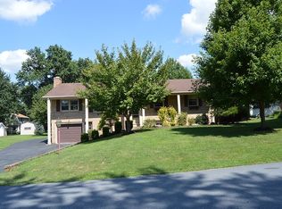 617 Mitchell Ave, Mount Joy, PA 17552
