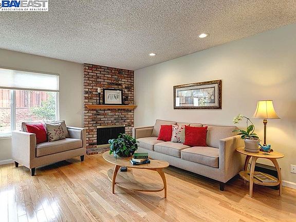 2nd image of 613 Mayten Dr