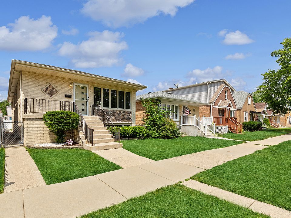 1st image of 3742 N Oconto Ave