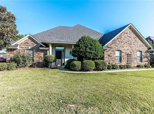 2037 Bayou Bend Dr, Bossier City, LA 71111