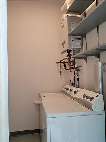 2221 General Pershing St — Photo 13