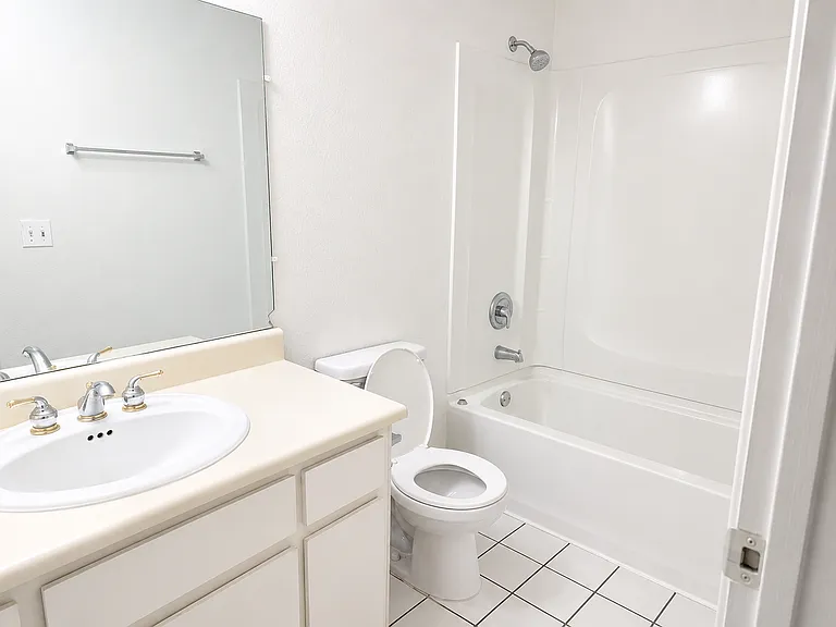 Beautiful Beck Ln Fourplex — Photo 35