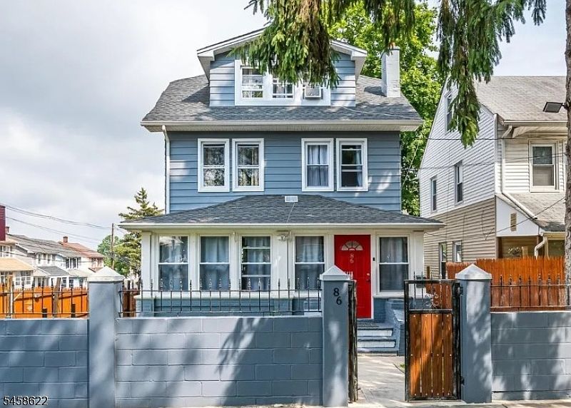 1st image of 86 Mead St