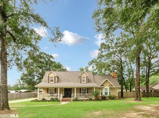 609 Vaughn Dr S, Satsuma, AL 36572