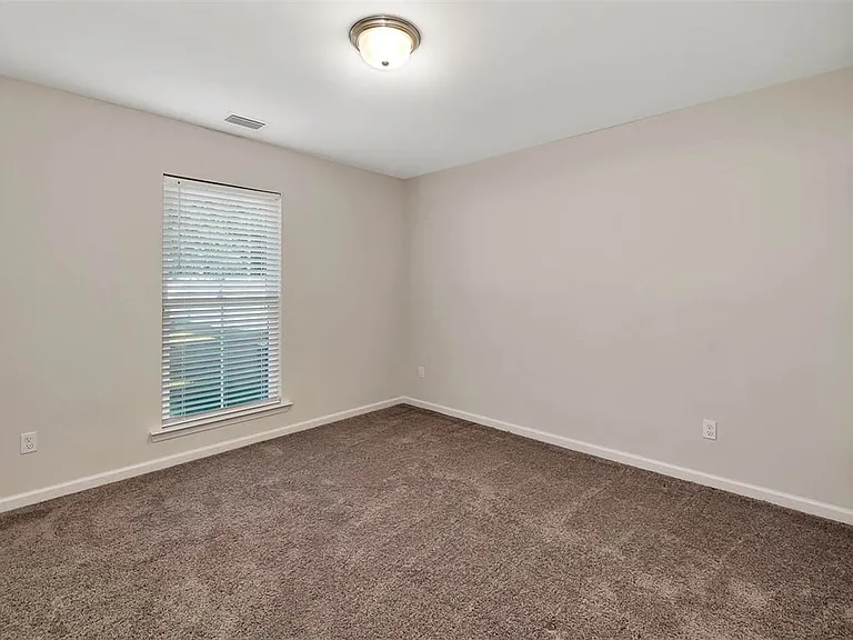 124 Heatherly Way — Photo 9