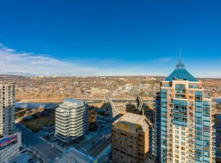 930 S 6th Ave SW #2806, Calgary, AB T2P1J3