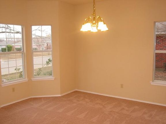 3rd image of 1021 Wentwood Dr