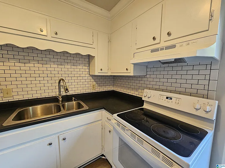 3405 Sandner Ct #D — Photo 10