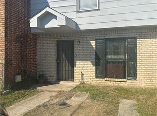 145 Pinewood Ct, New Orleans, LA 70114