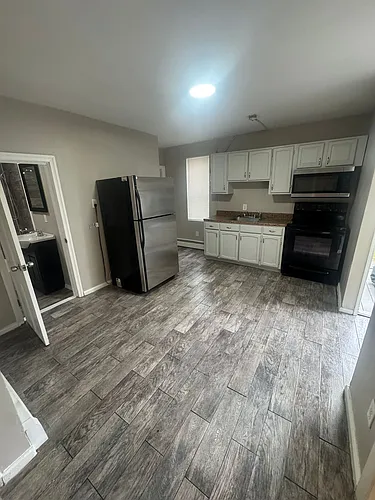 14 South St #1R Photo 1