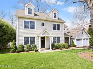 8 Circle Dr, Greenwich, CT 06830