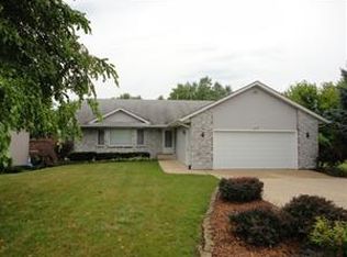 107 Redman Way SW, Poplar Grove, IL 61065