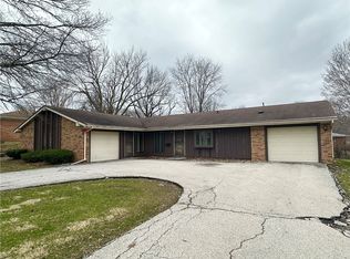 10 Shorewood Dr S, Danville, IL