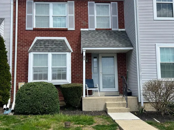 634 Kenney Ln, Brookhaven, PA 19015