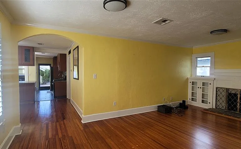 3026 Burlington Ave N — Photo 6