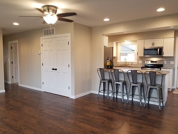 Open Living Room / Kitchen