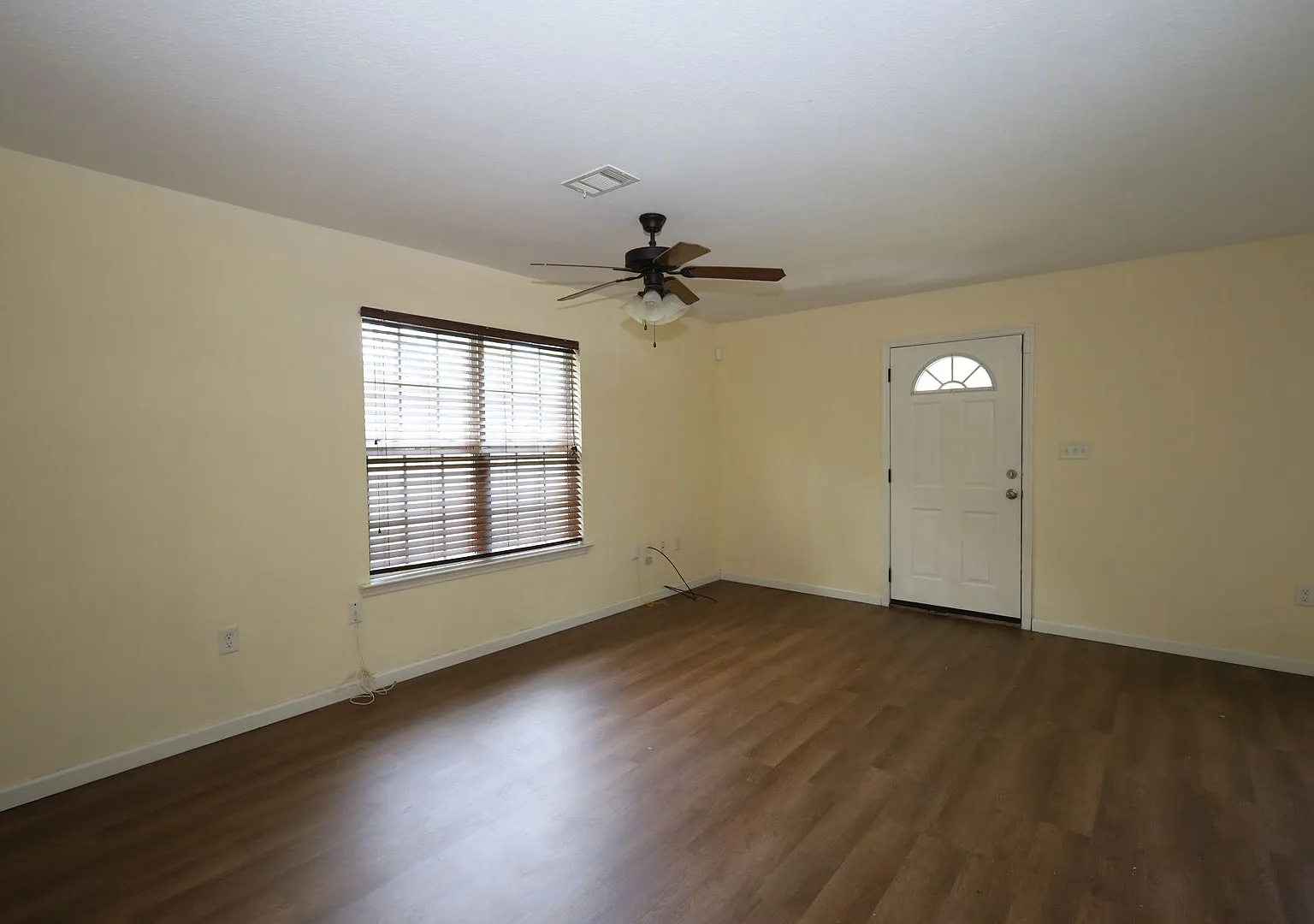 717 E Force Street (HVP) — Photo 3