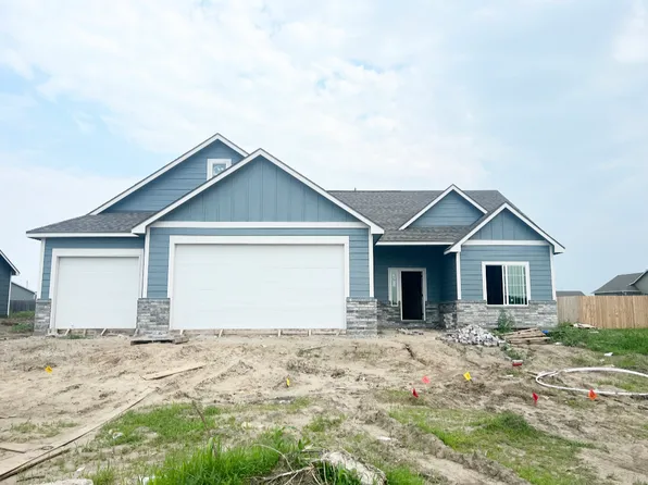 9934 Jasmine Dr, Manhattan, KS 66502