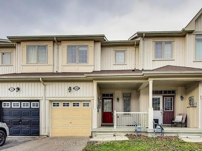 33 Pearcey Cres — Photo 1