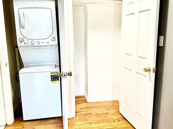 245 Duncan Avenue image 5 of 17