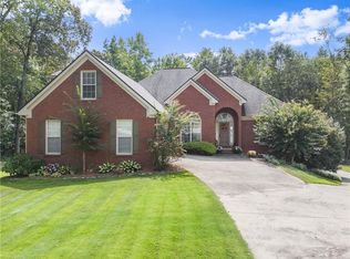 745 Roland Manor Dr, Dacula, GA 30019