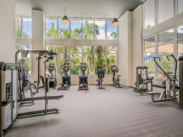 ALLUVION LAS OLAS — Photo 23