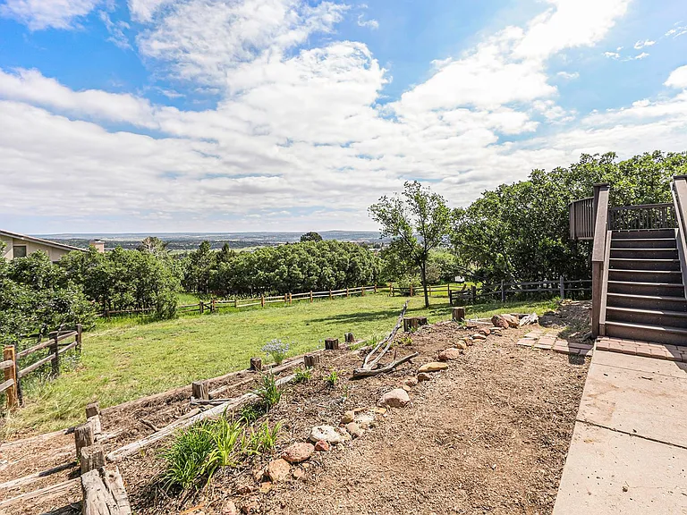 930 Point Of The Pines Dr — Photo 27