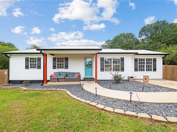 3118 Fork Rd, Gainesville, GA 30506