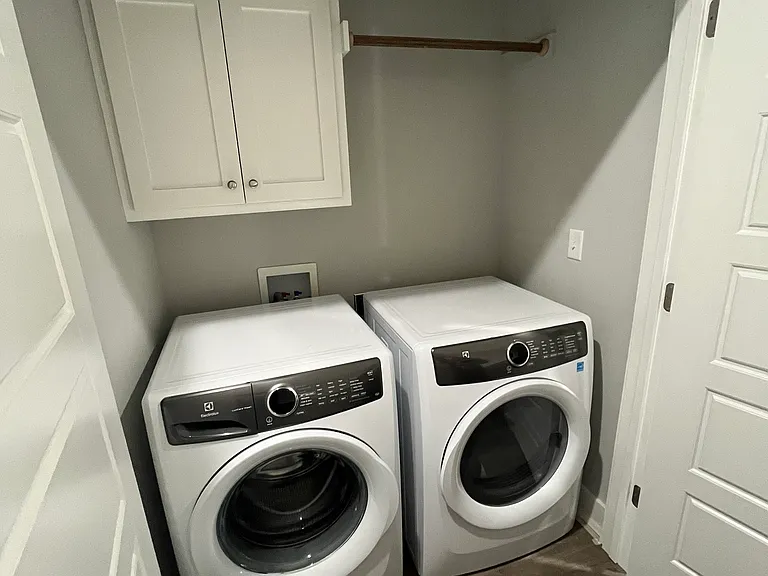 2248 W Moore Ln — Photo 12