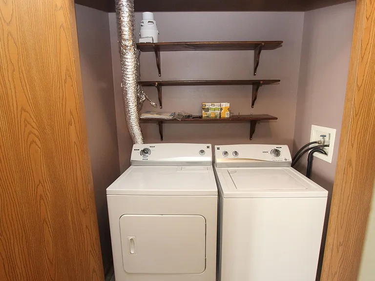 1375 Cunat Ct #3B — Photo 11