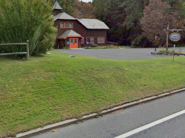 242 Pittsfield Rd, Lenox, MA 01240