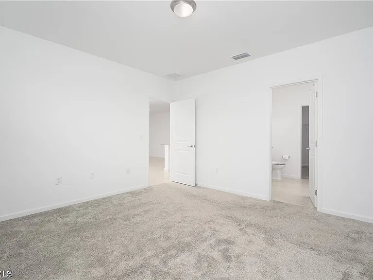 42380 Cascade Dr — Photo 6