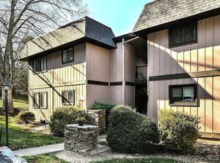 33 Lake Dr APT G2, Laurel Park, NC 28739