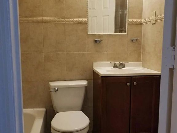 4th image of 17319 Vaswani Ave