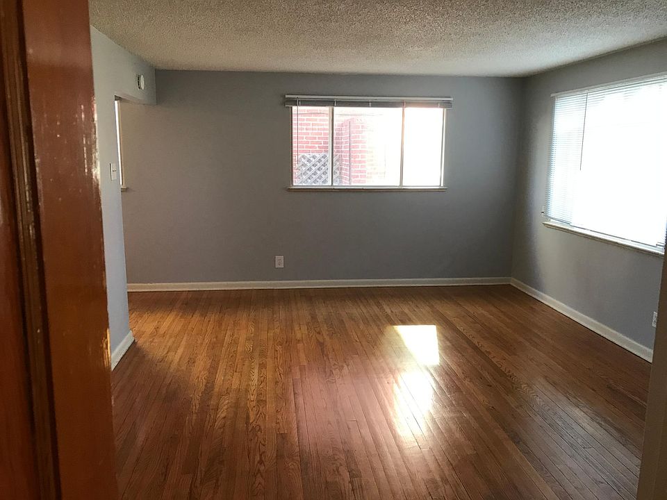 2nd image of 1832 Fremont Ave #1