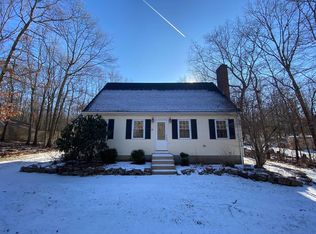 72 Old Douglas Rd, Webster, MA 01570
