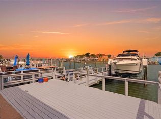 573 Boca Ciega Point Blvd N, Saint Petersburg, FL 33708